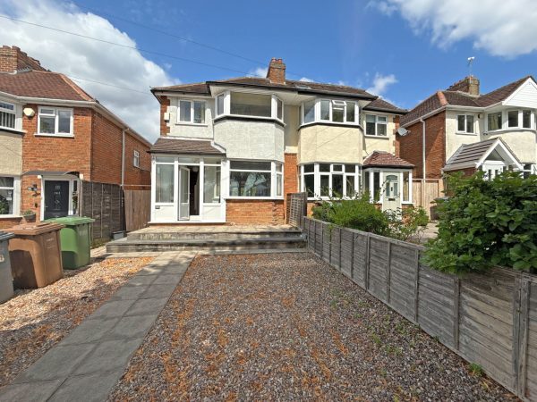 Stroud Road, Shirley