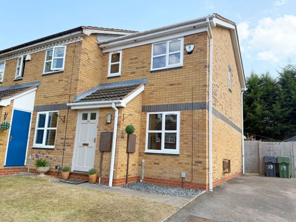 Laburnum Close, Hollywood