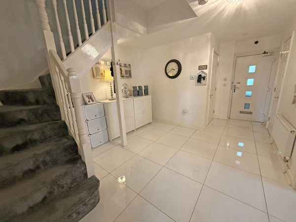 Main Street, Dickens Heath