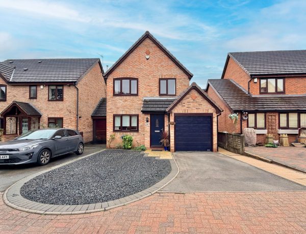 Rowan Close, Hollywood