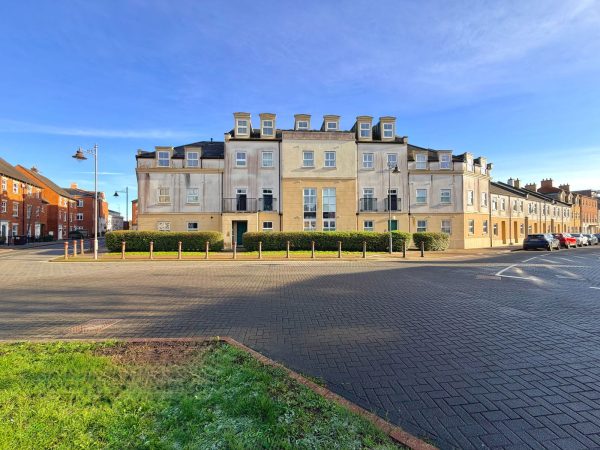 102 Rumbush Lane, Dickens Heath