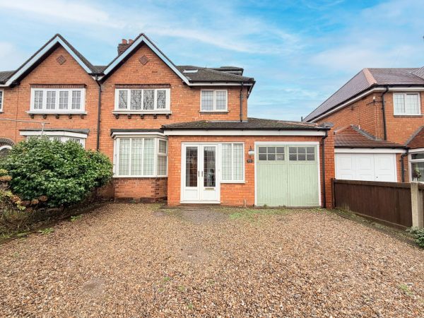 Station Road, Wythall