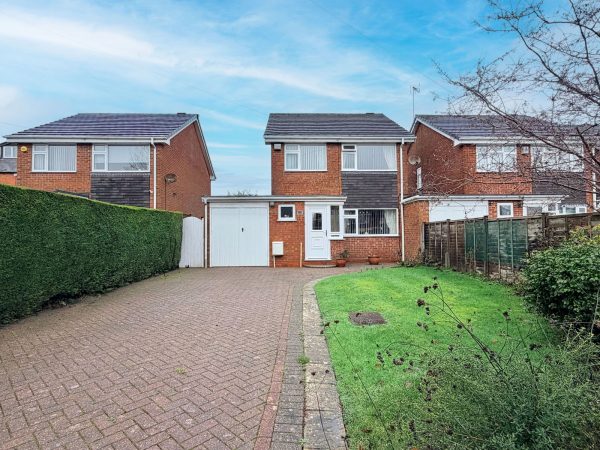 Station Road, Wythall